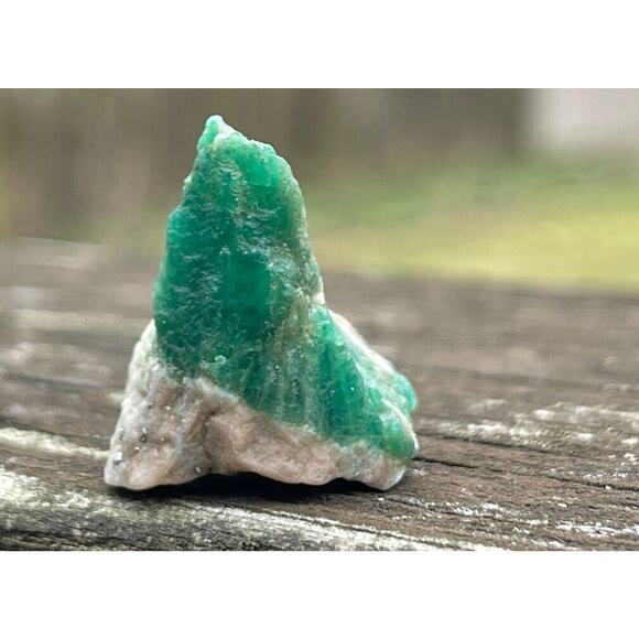 37 Carat Natural Superb Green Emerald Crystal Specimen From Panjshir Afghanistan - Picture 9 of 9